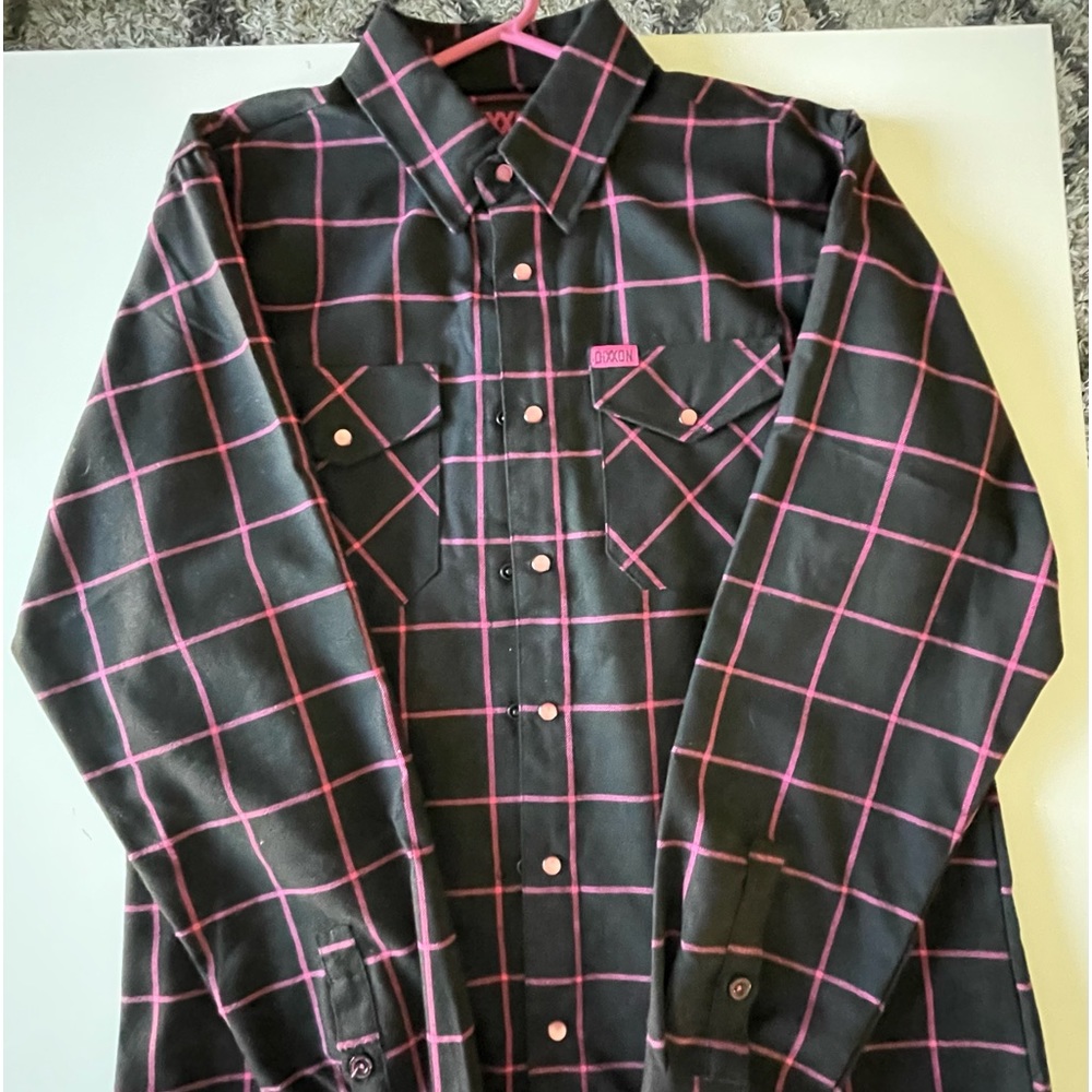 Dixon BLK/PINK long sleeve flannel sz MED